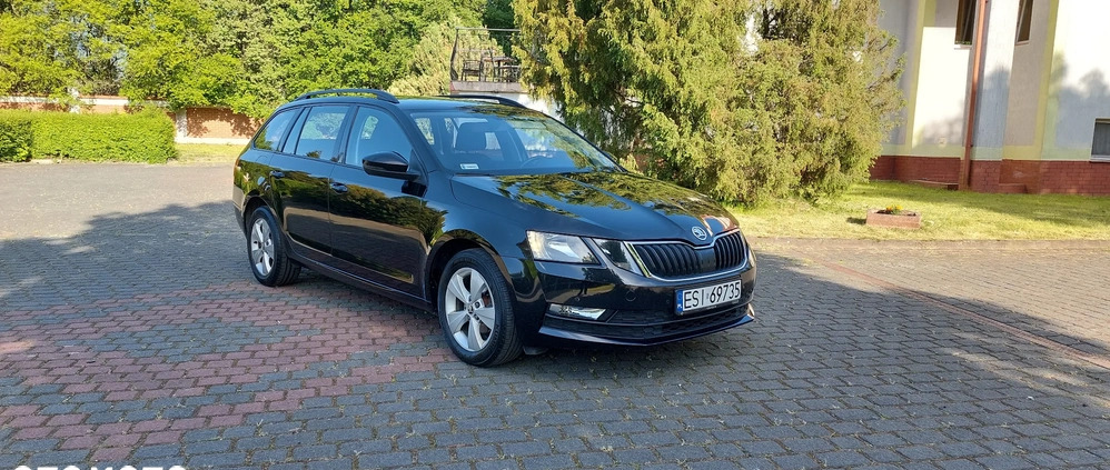 Skoda Octavia cena 44900 przebieg: 183500, rok produkcji 2018 z Sierpc małe 562